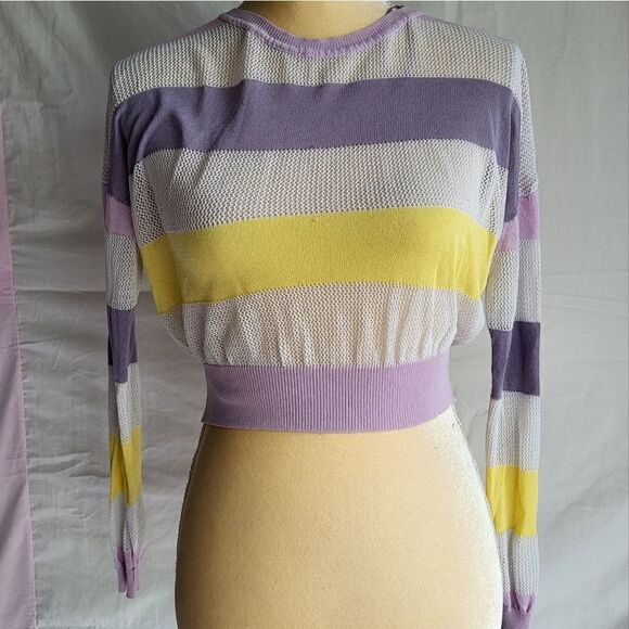 🥳Fashion Nova Pastel Netted Cropped Long Sleeve T Shirt Size Small‎ - Picture 2 of 7